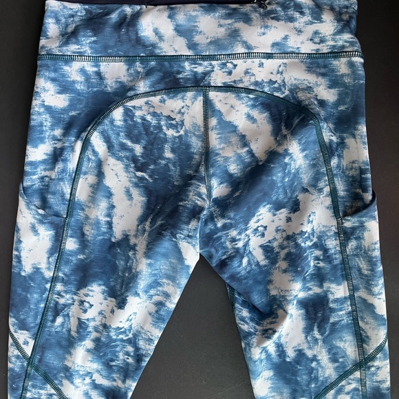 LULULEMON TIE DYE SPEED TIGHT III SIZE 4 - Picture 6 of 8